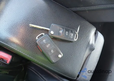 2014 Volkswagen Jetta Sportwagen 2.0L Tdi z USA, uszkodzony, nr VIN 3VWPL7AJ4EM623564